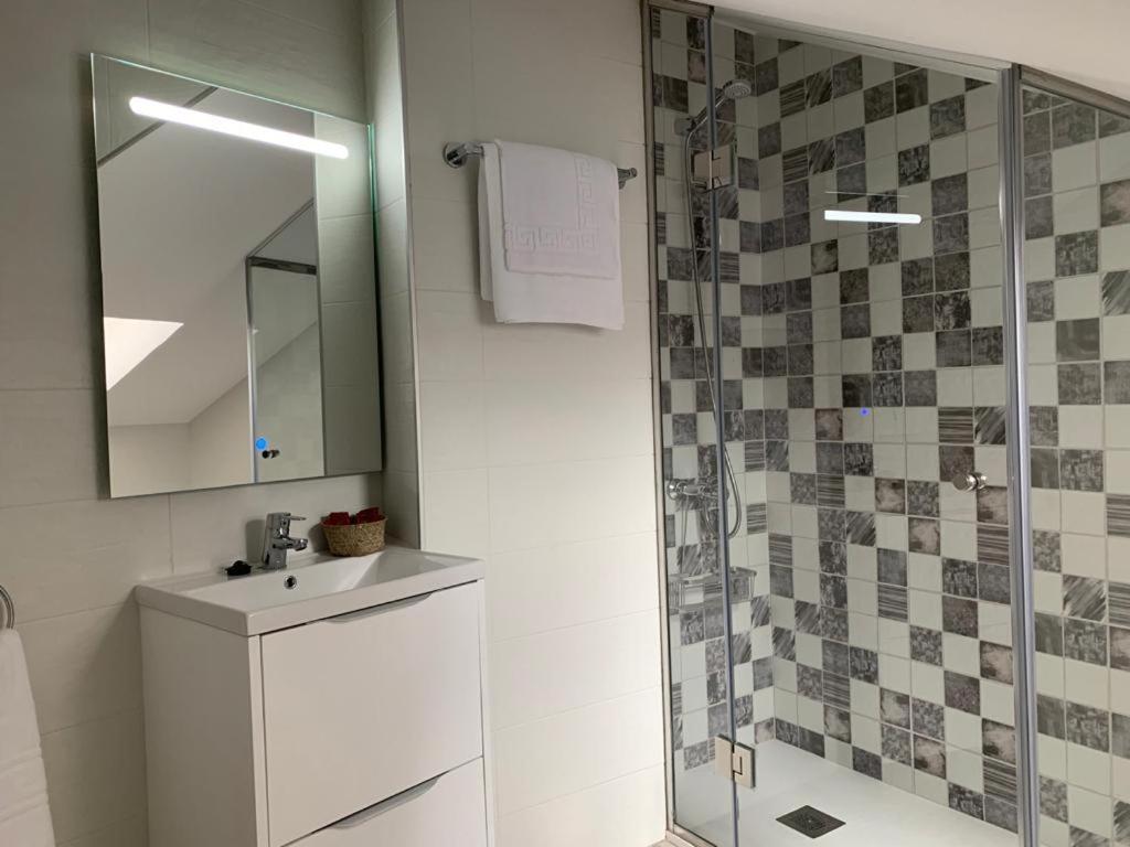 Apartamento Los Arcos Llanes Zewnętrze zdjęcie